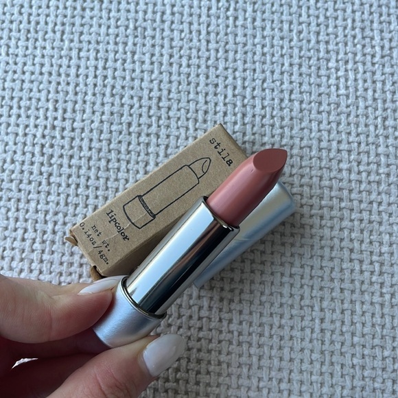 Stila Cosmetics “Daisy” Lip Color - Picture 1 of 3